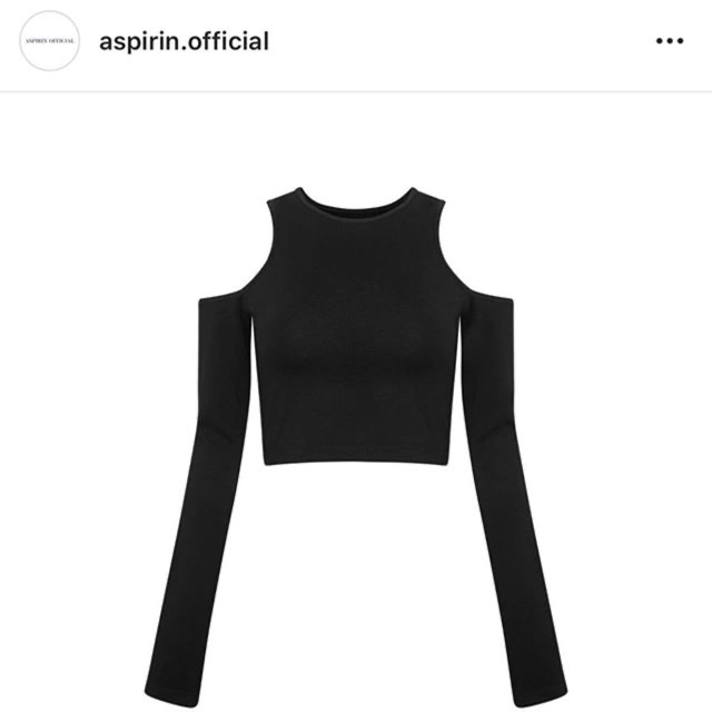 Áo croptop ASPIRIN