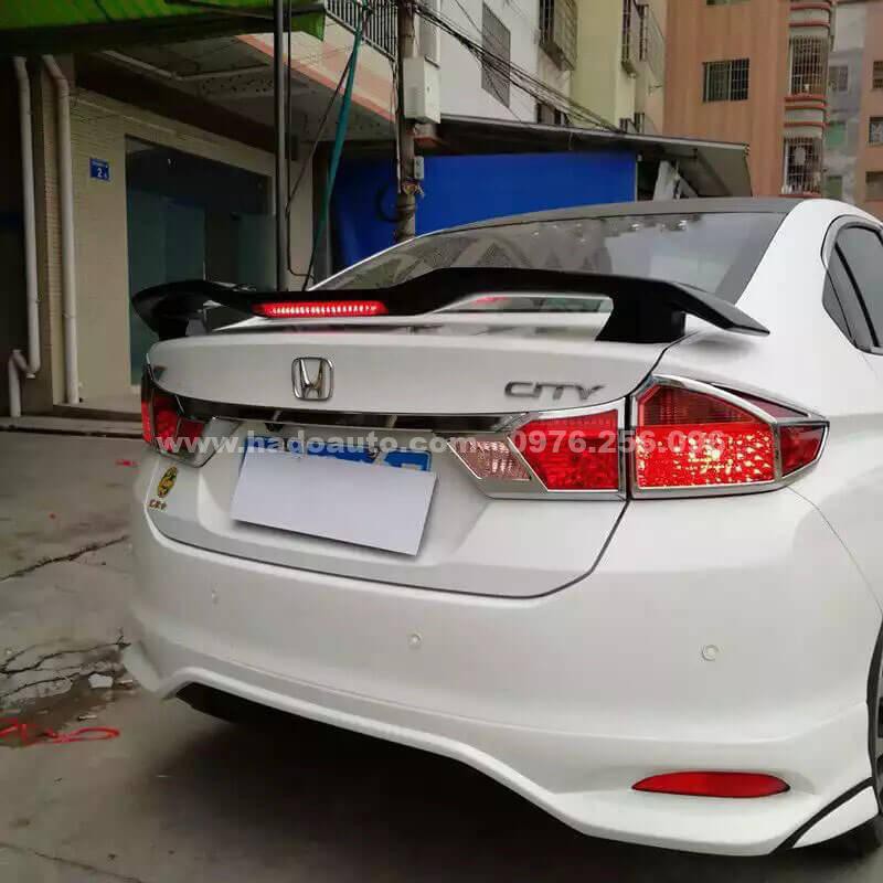 Đuôi gió thể thao xe Honda City 2016/2020 hàng mộc cao có đèn