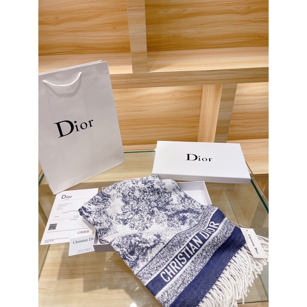 Khăn quàng diỏr 96% từ lông cừu siêu mịn