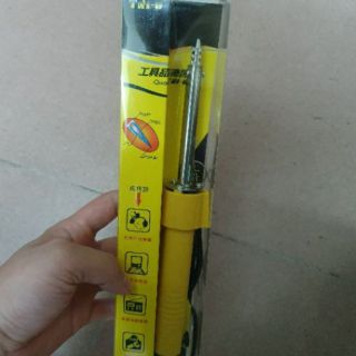 Hút thiếc cắm điện