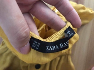Váy zara vàng xs