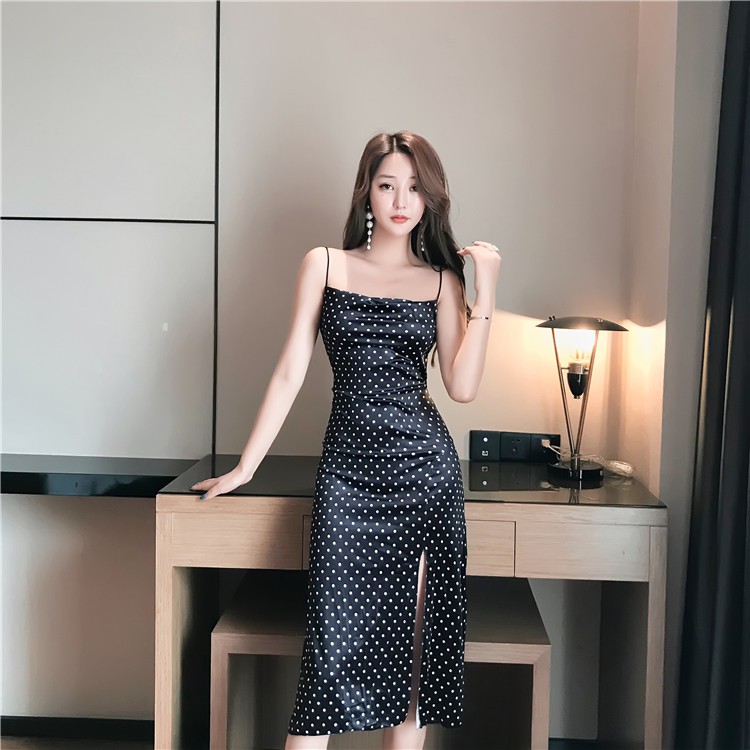 Đầm nữ hai dây dáng ôm midi Emilyshop