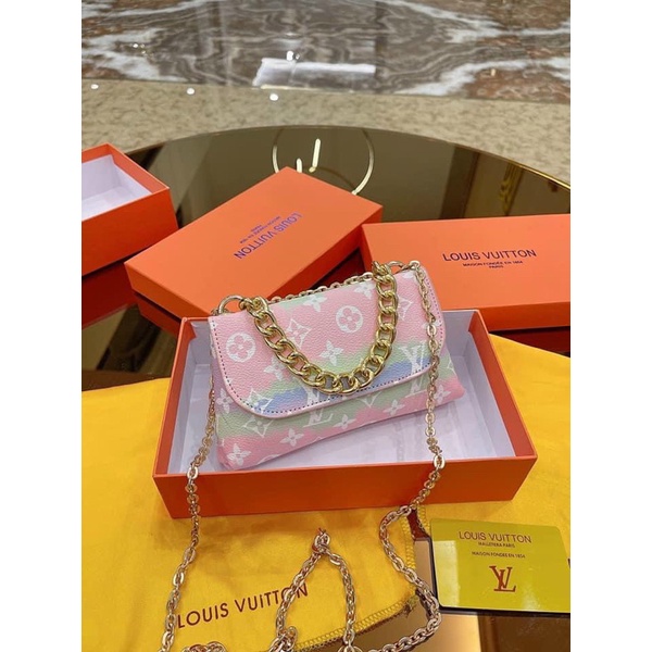 Túi Xách Nữ - Full Box Túi Đeo Bụng Kèm Dây Xích Hot Hit - In Hoạ Tiết Cầu Vồng - Hàng QC Cao Cấp Loại 1