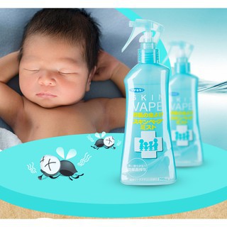 Xịt chống muỗi Skin Vape màu xanh 200ml của Nhật cho bé