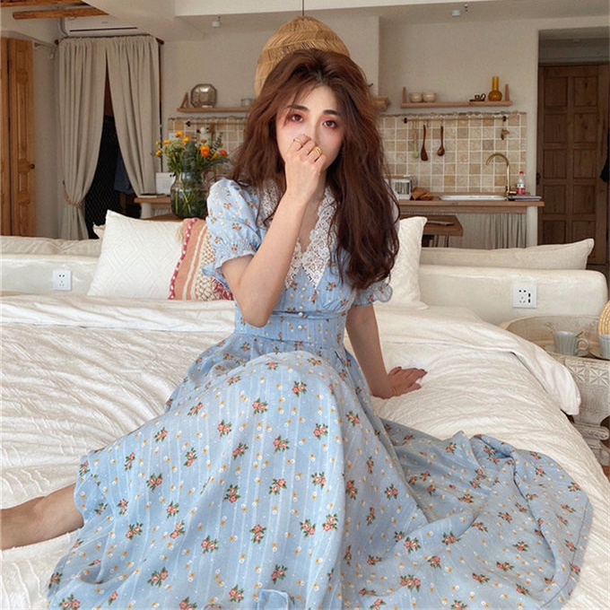 Đầm hoa Perty cổ chữ V phối ren phong cách retro Hàn Quốc cho nữ