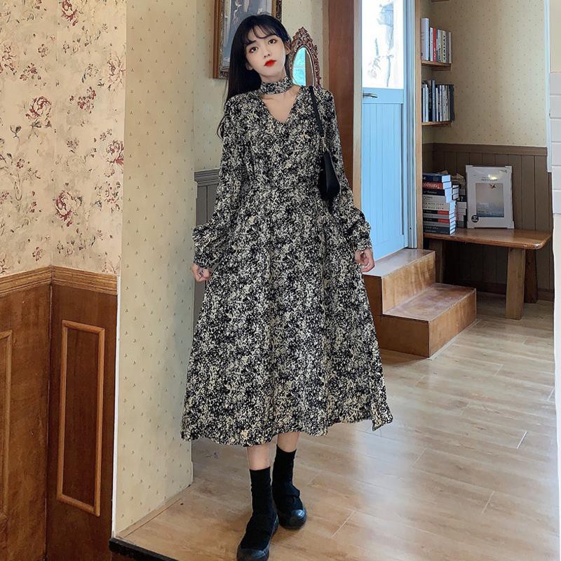 Đầm tay dài cổ chữ V in hoa kiểu Pháp cổ điển | BigBuy360 - bigbuy360.vn