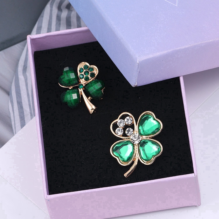 Trâm cài áo hình cỏ 4 lá mang lại may mắn mã sản phẩm R59