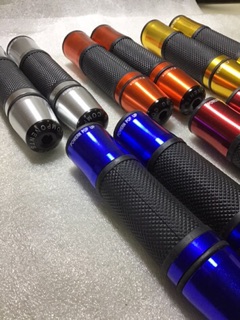 bao tay gù Ý chân tròn.