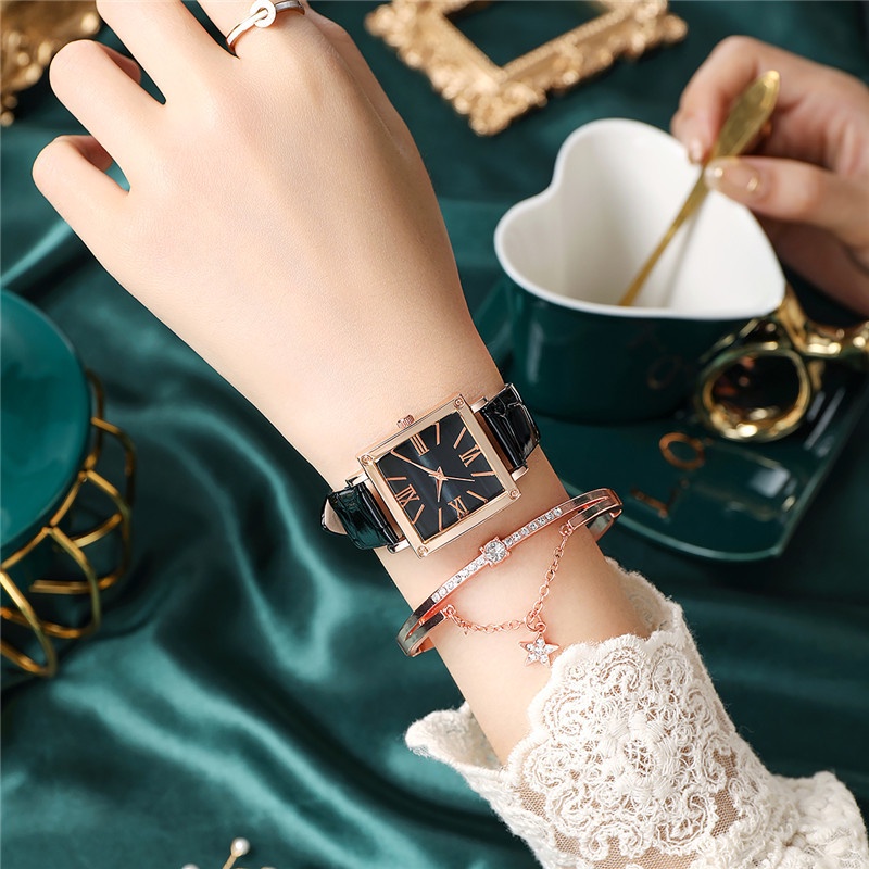 Đồng Hồ Quartz Nữ Mặt Vuông Dây Da Thời Trang