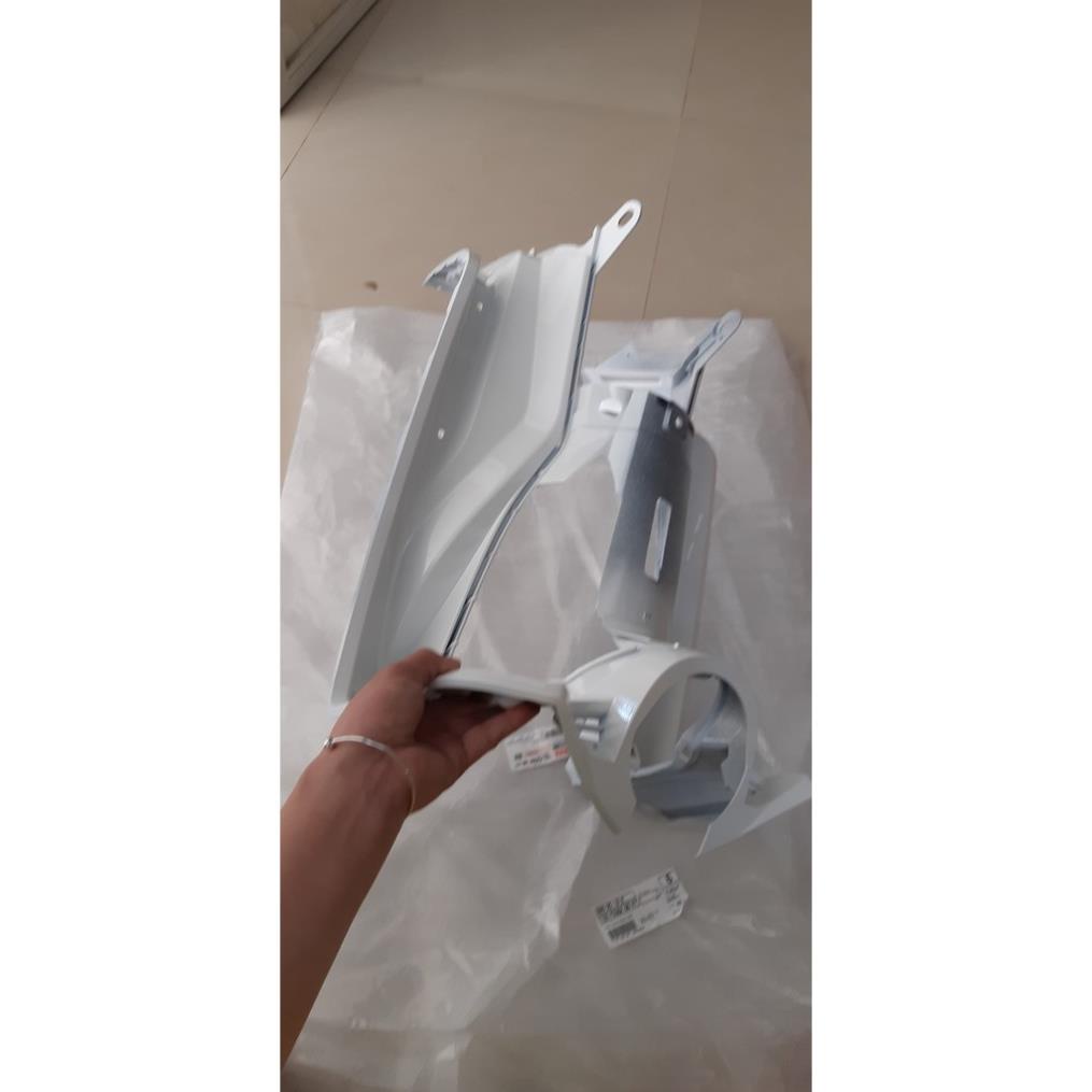 Ốp ổ khóa  Exciter 2006 - 2010 trắng