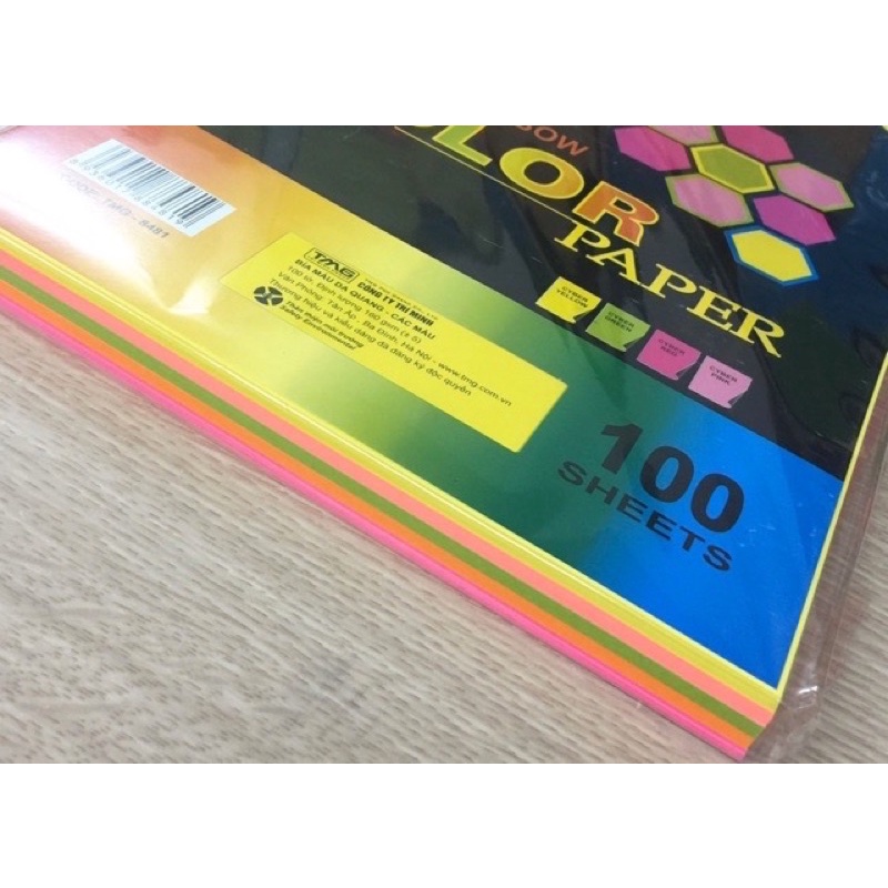 Bìa màu A4 dạ quang 5 màu xấp 100 tờ.