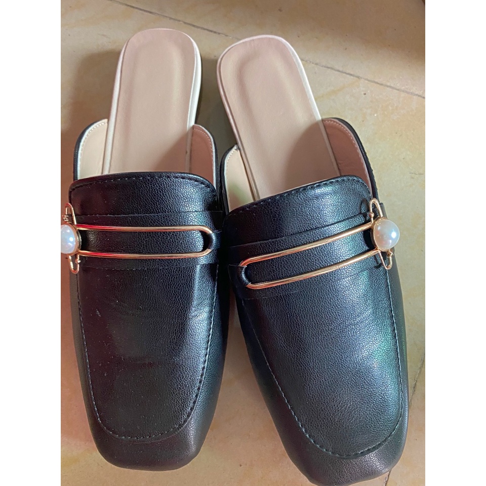 Giày sục nữ da trơn đế cao 3cm đính hạt bên cạnh