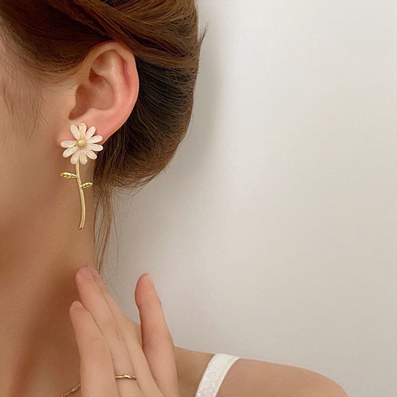 Đôi Khuyên Tai Dáng Dài Hình Hoa Hướng Dương Phong Cách Hàn Quốc