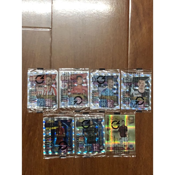 Thẻ lấp lánh Poca Match Attax