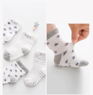 Set 5 đôi tất lưới cao cổ cho bé