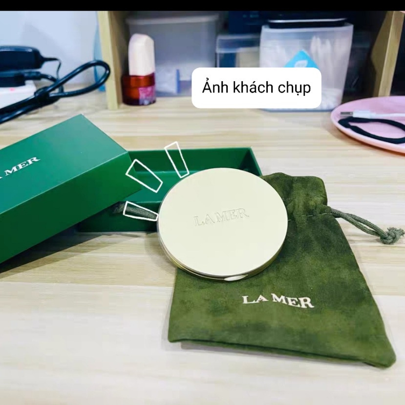 Gương trang điểm cầm tay Lá Mơ kèm túi nhung và hộp