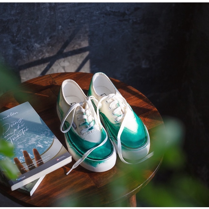 Giày Thể Thao Nữ Ulzzang Vintage, Giày Vải Canvas Graffiti Buộc DâyPhong Cách Retro Hàn Quốc Street Style-Iclassy_ Shoes