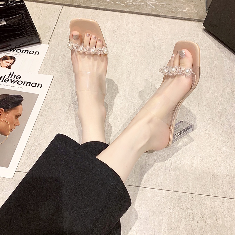 □☑Net celebrity slippers women wear fashionable personality outside in summer, transparent rhinestone thick heel super fire fairy style with skirt high heels