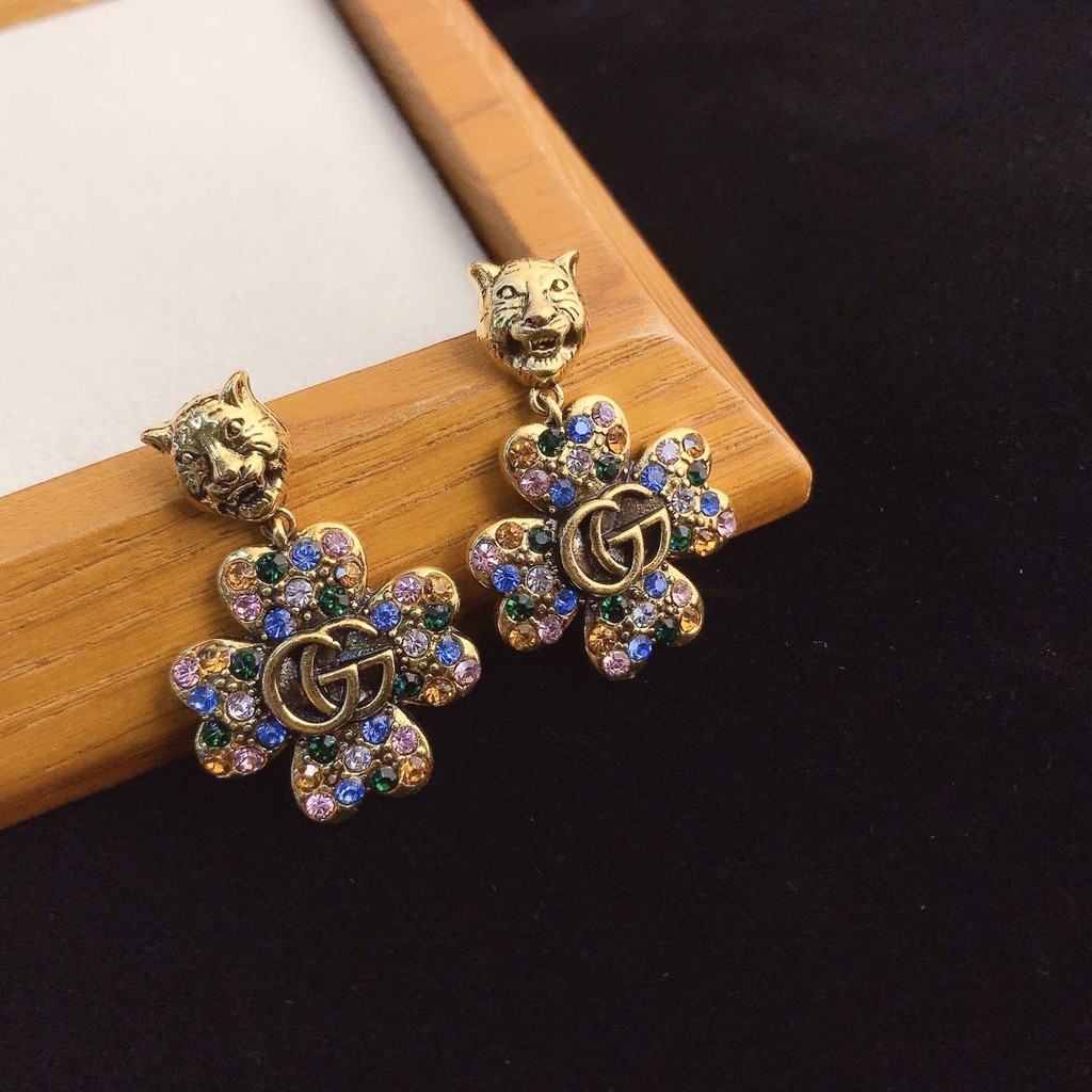 Bông tai hình hoa đính đá cá tính cho nữ