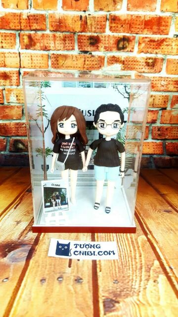 Hộp mica nhỏ (không gồm tượng chibi)