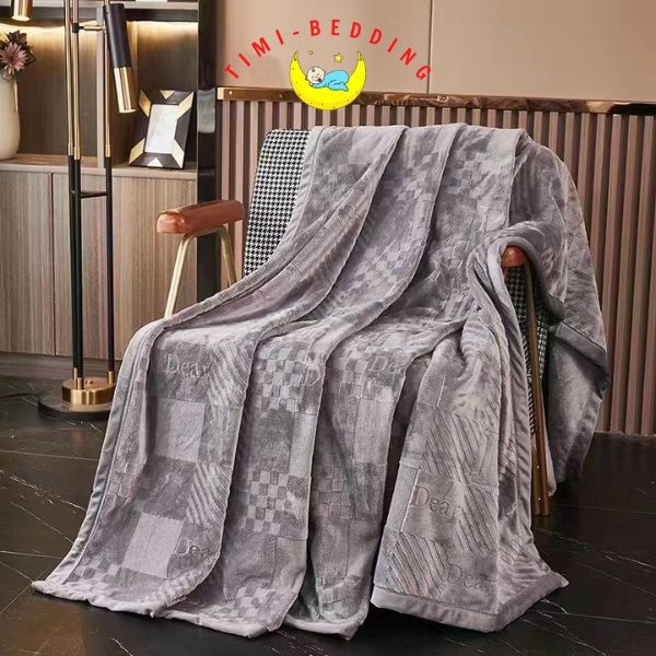 Chăn lông thỏ đại hài blanket cao cấp, nhập khẩu chính hãng kích thước 2x2,3m , nặng 1,8kg - Timibedding