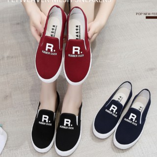 Giày slip on chữ R êm chân cá tính