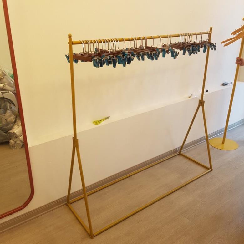 KỆ TREO CHÂN CHỮ Y MÀU VÀNG - GIÁ TREO MÀU VÀNG - KỆ TREO SHOP