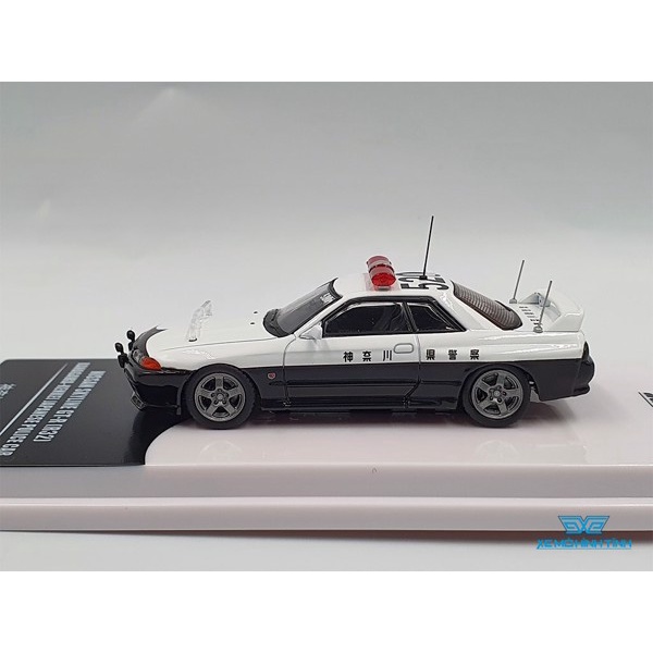 Xe Mô Hình Nissan Skyline GT-R (R32) 1:64 Inno ( Trắng )