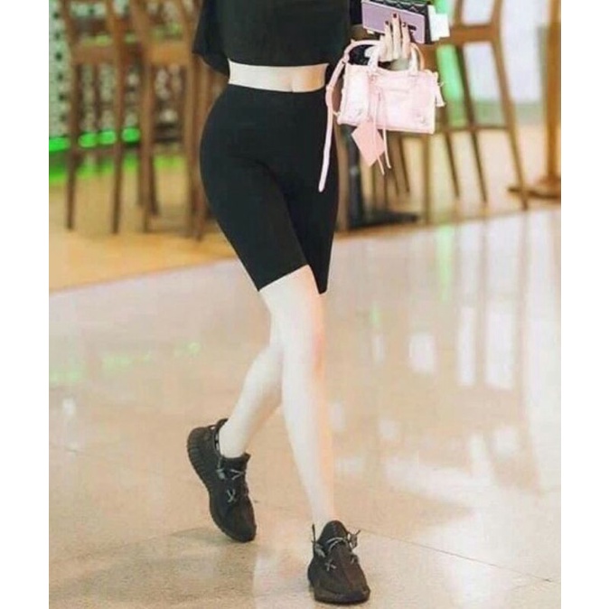 Quần Legging Dáng Đùi Cuộn Tím Co Giãn 4 Chiều