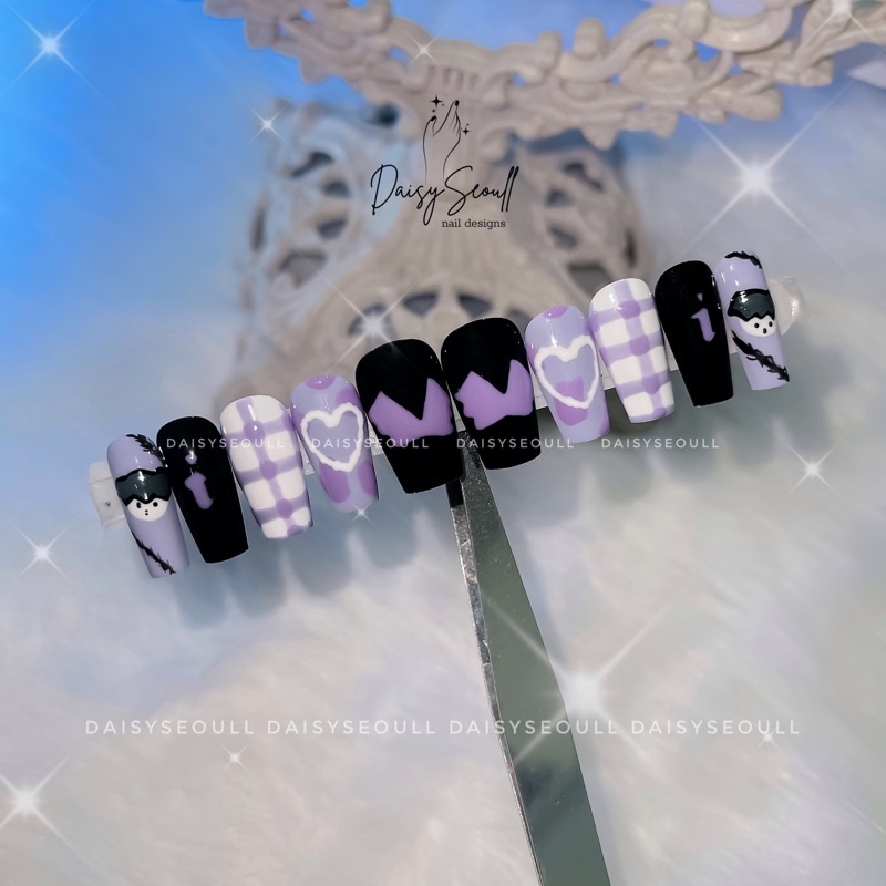 Nailbox thiết kế vẽ hoạ tiết màu tím