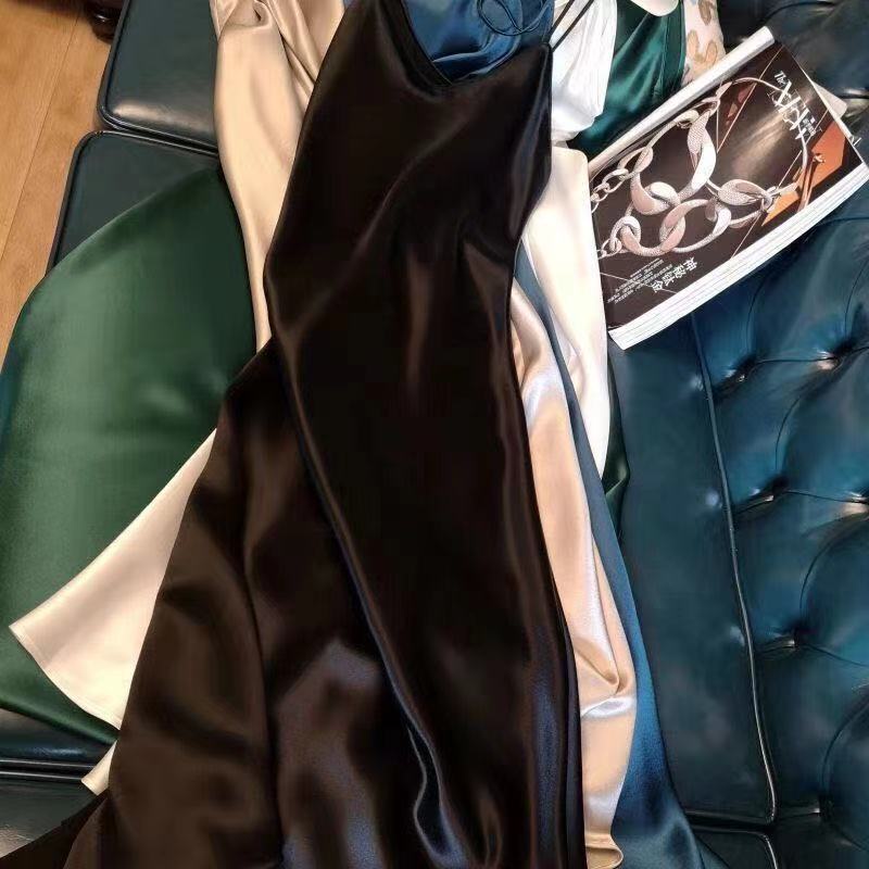 Đầm Hai Dây Giả Lụa Satin Dáng Ôm Dài Vừa Vặn Hàng Châu Cao Cấp