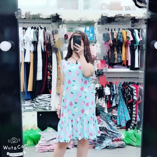 Váy lanh đuôi cá sát nách