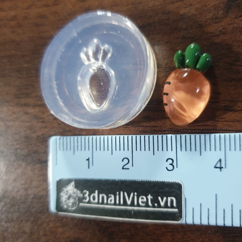 Khuôn charm 3d nail - mẫu củ cải đỏ nhỏ
