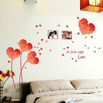 decal dán tường trái tim đỏ