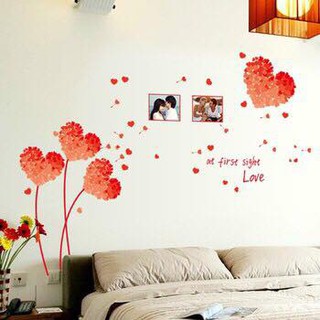 Decal dán tường trái tim đỏ