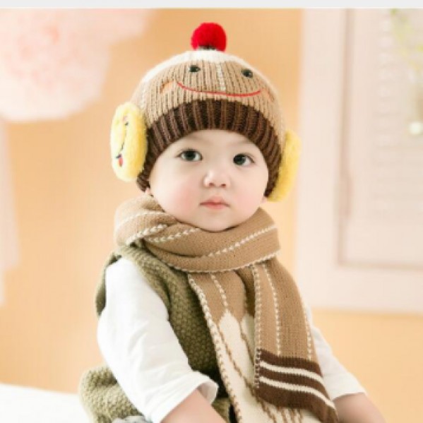 Mũ len kèm khăn len quàng cổ cho bé