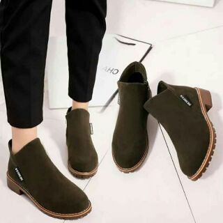 Giày boot nữ