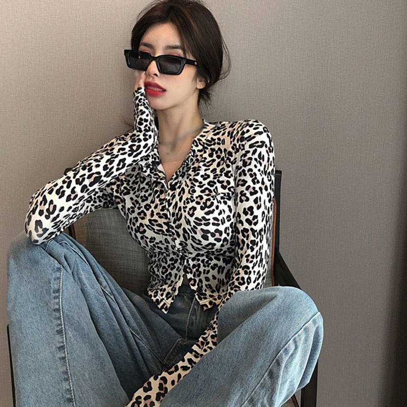 Áo Croptop Tay Dài Hoạ Tiết Da Báo Thiết Kế Cổ Tròn Quyến Rũ Gợi Cảm