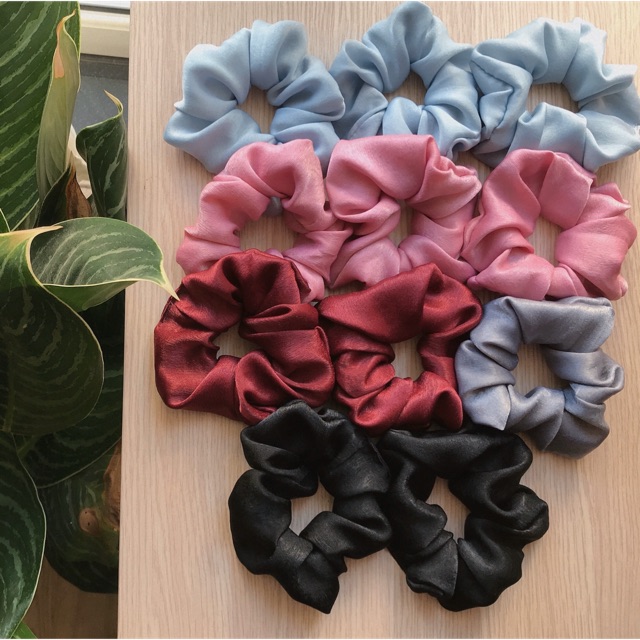 SCRUNCHIES CỘT TÓC VẢI LỤA MỊN