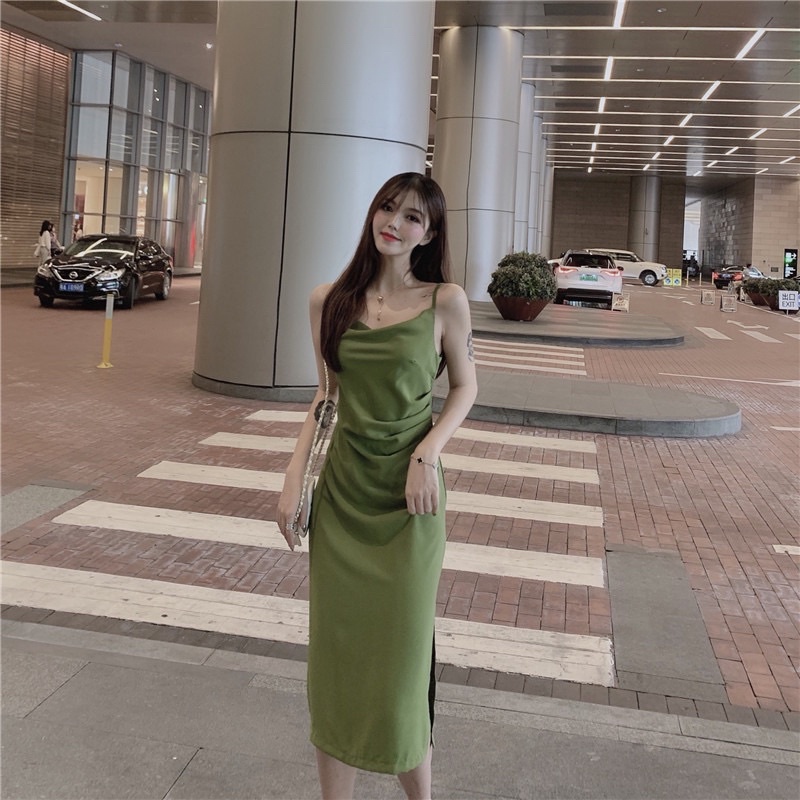 𝐂𝐎́ 𝐒𝐀̆̃𝐍. Váy hai dây cổ đổ eo rúm