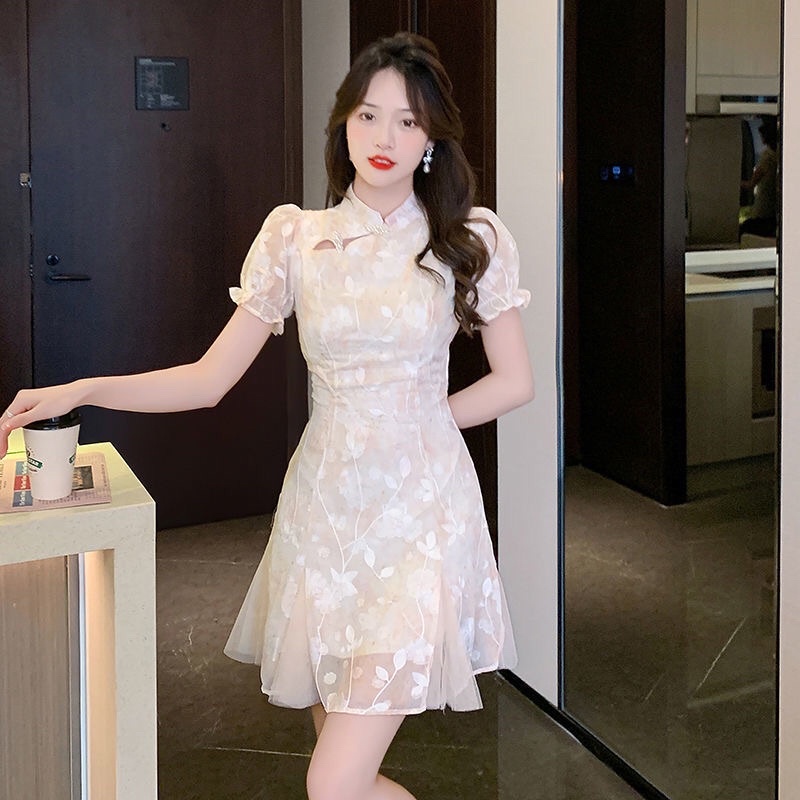 Đầm sườn xám dáng xoè xinh xắn