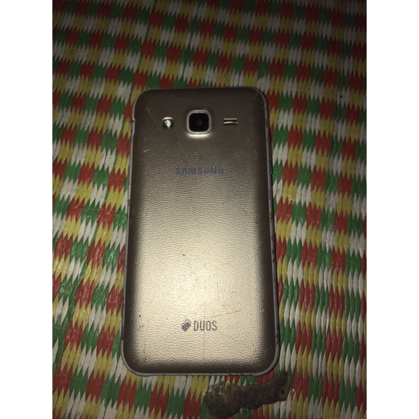 Điện thoại samsung j200