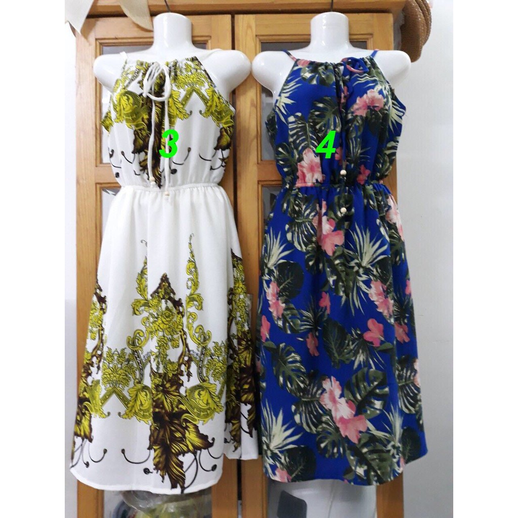 Đầm xốp cổ yếm ngắn | BigBuy360 - bigbuy360.vn