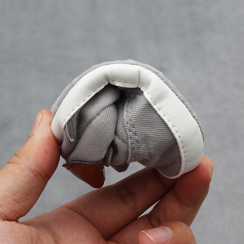 Giày thể thao năng động cho bé