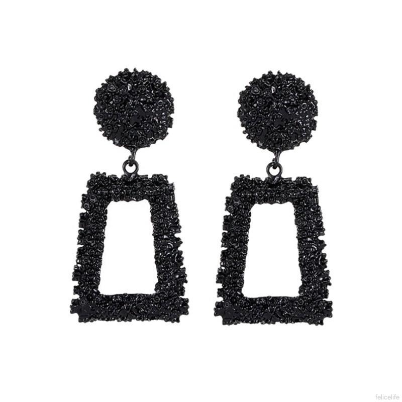 Bông tai hình thang kiểu đinh tán cho nữ