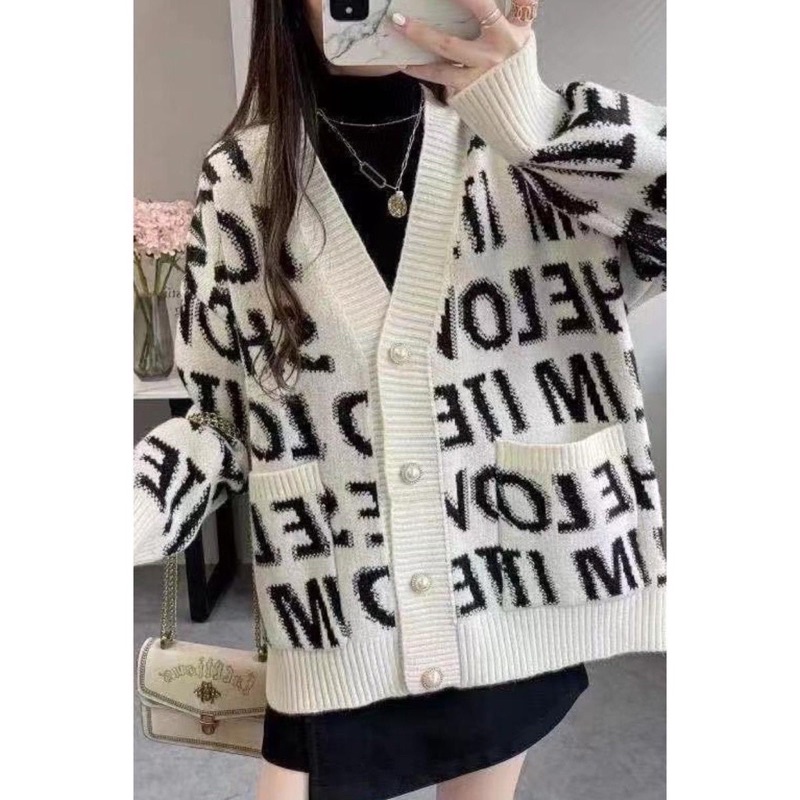 Áo khoác len cardigan hoạ tiết chữ to siêu xinh