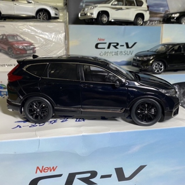 Mô hình xe Honda CRV Sensing 2021 tỉ lệ 1:18