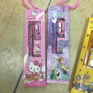 Bộ dụng cụ học tập cho bé