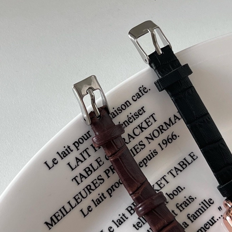 Đồng hồ dây da nữ Gogoey kiểu dáng nhẹ nhàng, thanh lịch