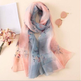 Set Khăn lụa ombre hồng xanh thêu hoa